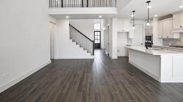 $449,900 | 580 Bay Breeze Drive, Kyle, TX 78640