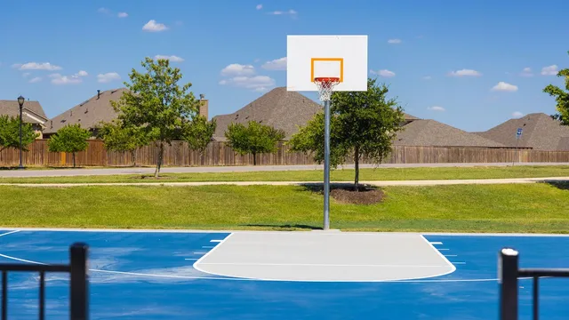 $449,900 | 580 Bay Breeze Drive, Kyle, TX 78640