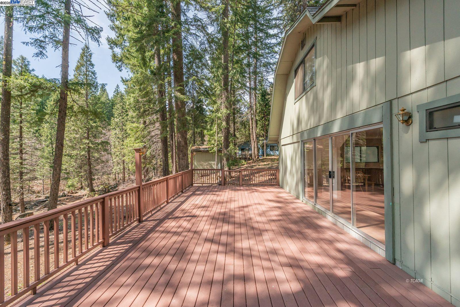 121 Mountain Aire Lane Trinity Center, CA 96091 - Photo 28 of 51 a view of a pathway both side of house