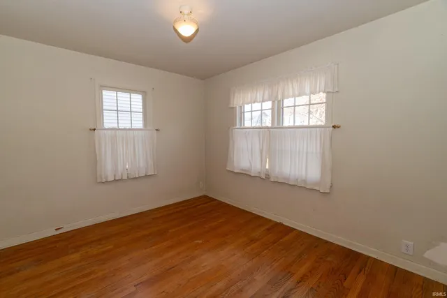 $130,000 | 1140 East Victoria Street, South Bend, IN 46614