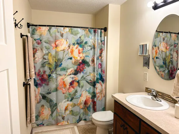 $444,000 | 21215 Old Lake George Boulevard, Oak Grove, MN 55303