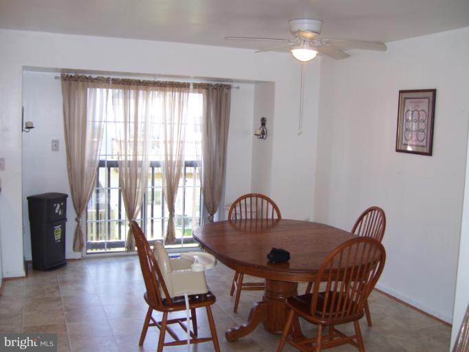 13593 Gelding Place Gainesville, VA 20155 - Photo 24 of 25 Kitchen