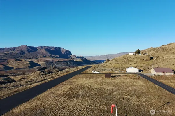 a view of a mountain view