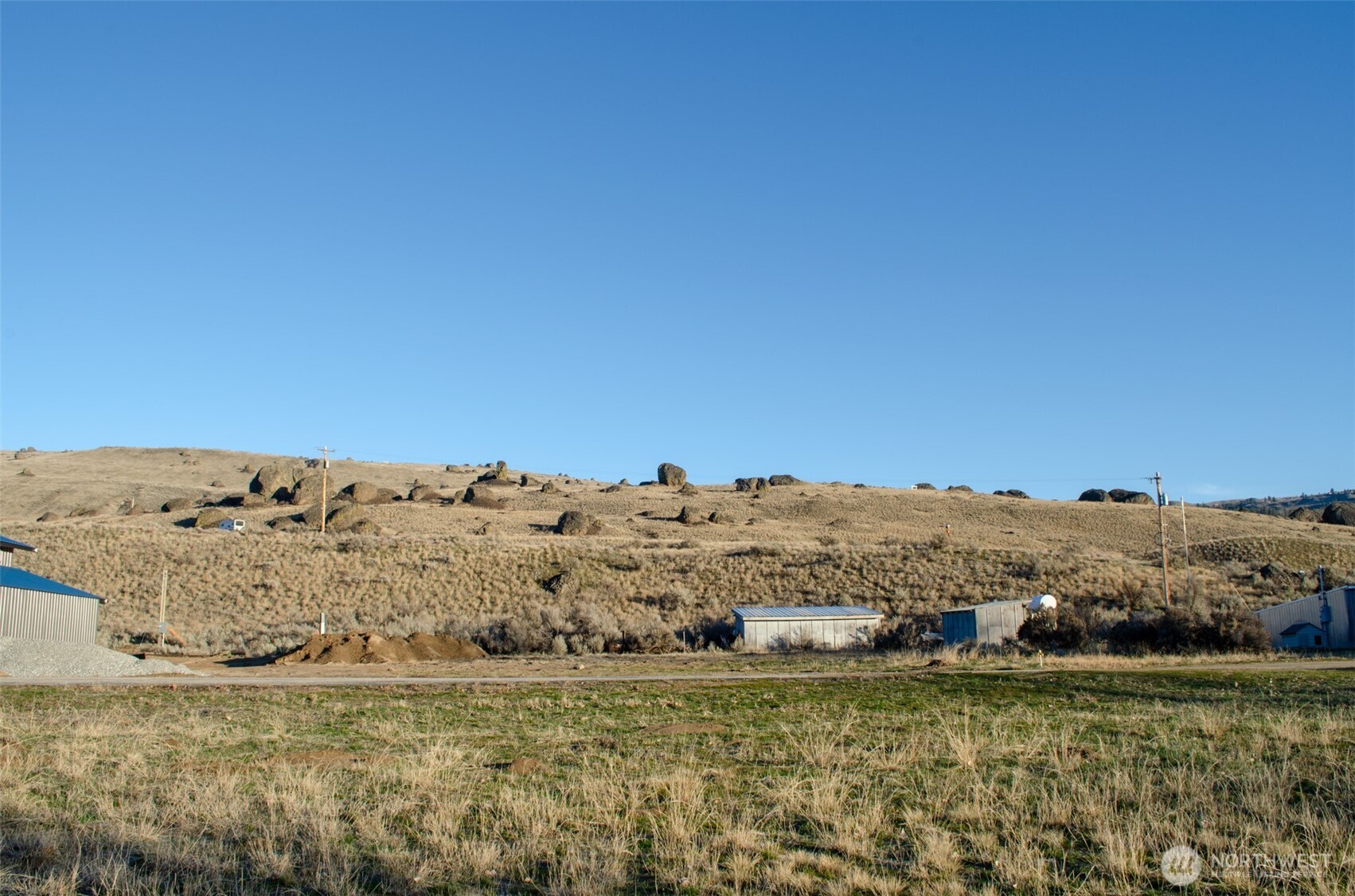 5 Peach Road Waterville, WA 98858 - Photo 4 of 6 a view of mountains and mountain