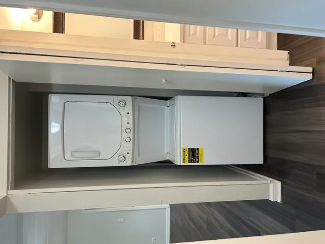 $1,945 | 224 East Bailey Road, Unit A, Naperville, IL 60565