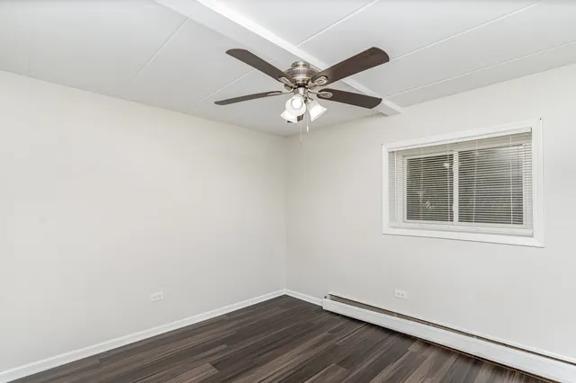 $1,945 | 224 East Bailey Road, Unit A, Naperville, IL 60565