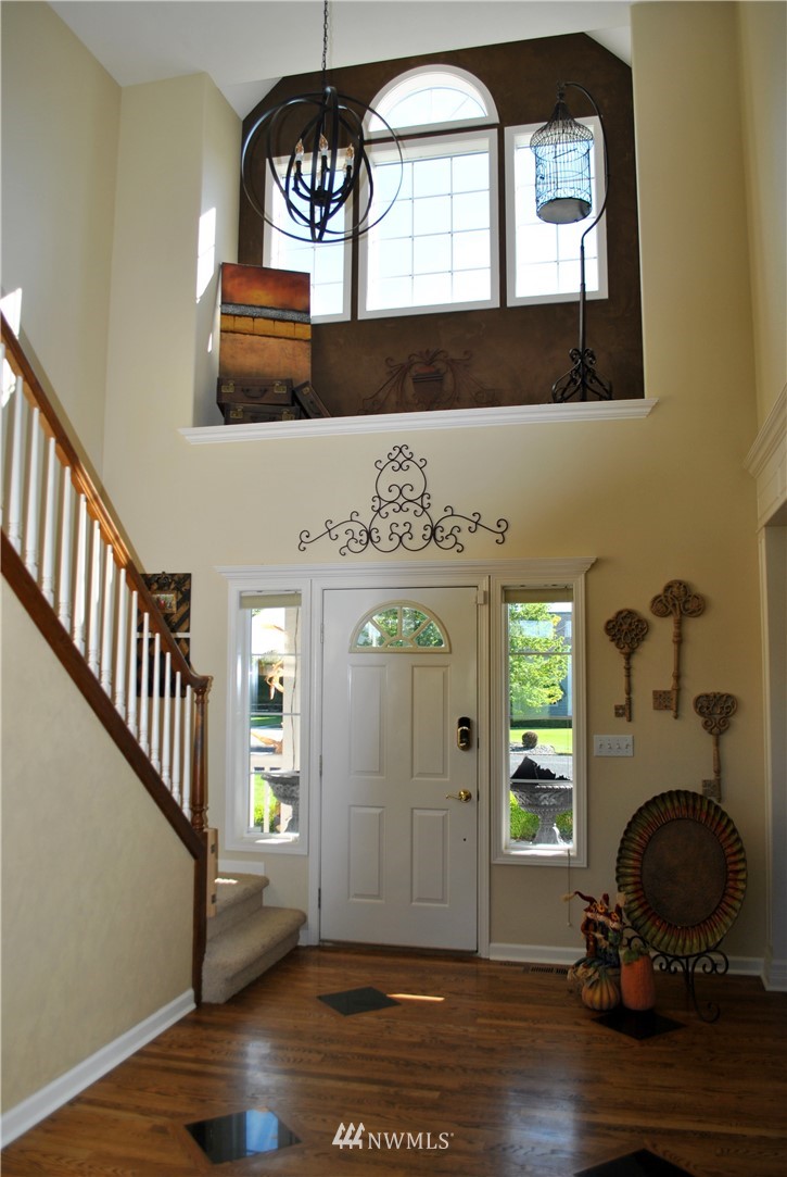 5544 Ridgeview Dr Loop Northeast Moses Lake, WA 98837 - Photo 2 of 25