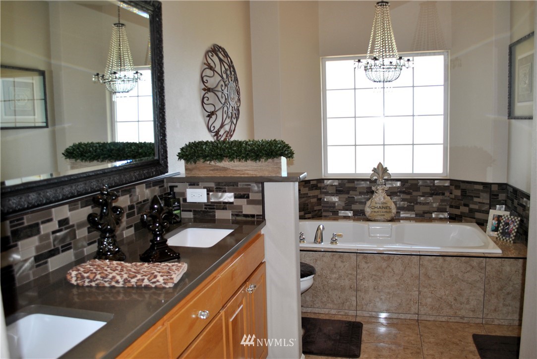 5544 Ridgeview Dr Loop Northeast Moses Lake, WA 98837 - Photo 13 of 25