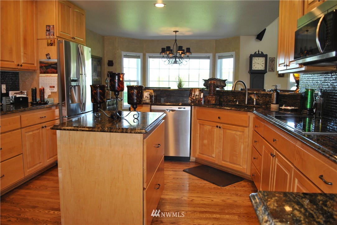 5544 Ridgeview Dr Loop Northeast Moses Lake, WA 98837 - Photo 8 of 25