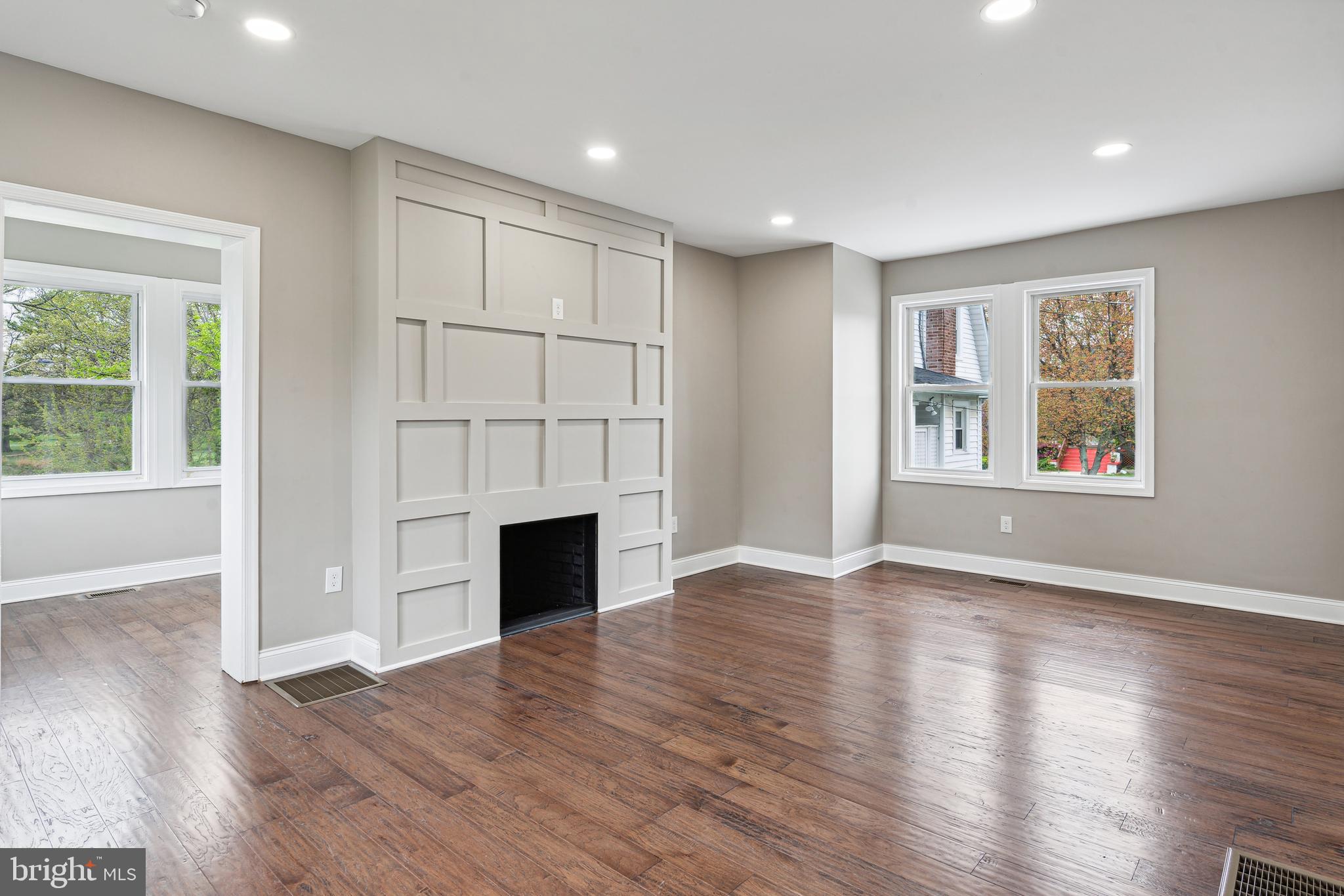 4406 Carleview Road Baltimore, MD 21207 - Photo 5 of 53 Living Room