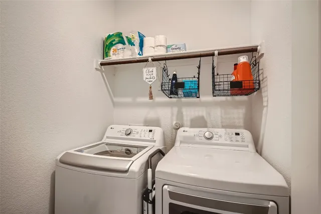 $2,300 | 7616 Pewter Luster Bend, Del Valle, TX 78617