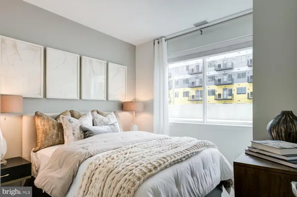 $1,785 | 503-29 North Columbus Boulevard, Unit 1215, Philadelphia, PA 19123