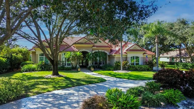 $1,899,000 | 453 East Macewen Drive, Osprey, FL 34229