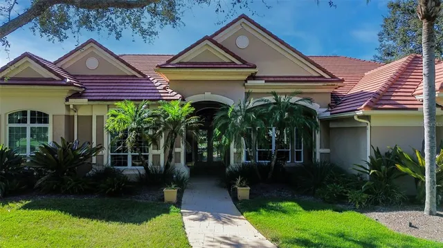 $1,899,000 | 453 East Macewen Drive, Osprey, FL 34229