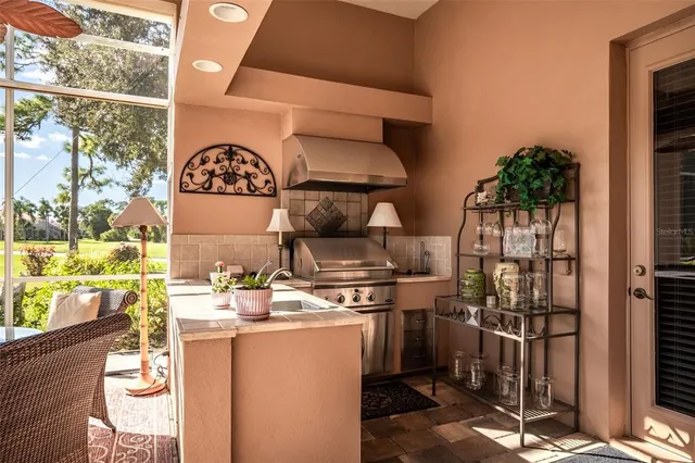 $1,899,000 | 453 East Macewen Drive, Osprey, FL 34229