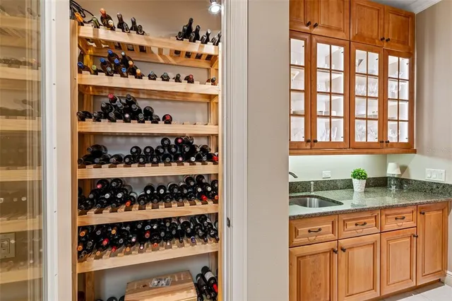 $1,899,000 | 453 East Macewen Drive, Osprey, FL 34229