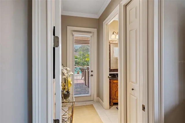 $1,899,000 | 453 East Macewen Drive, Osprey, FL 34229