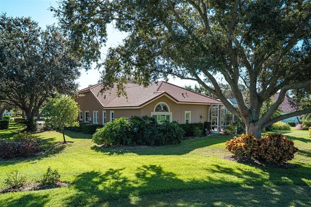 $1,899,000 | 453 East Macewen Drive, Osprey, FL 34229