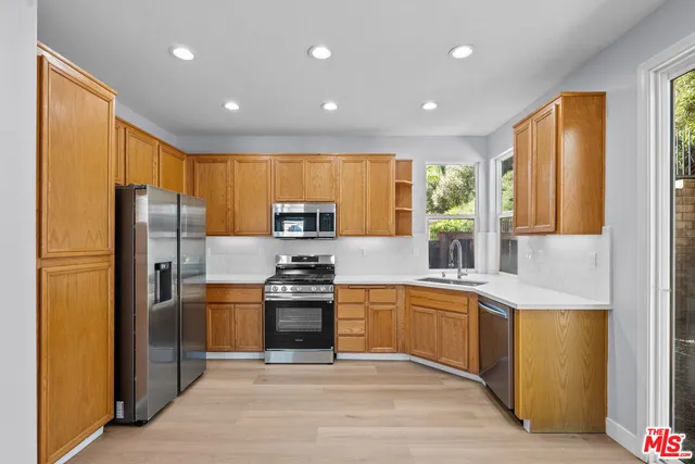 $3,950 | 30311 Ashfield Court, Castaic, CA 91384