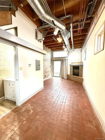 $2,550 | 1123 21st Street, Denver, CO 80205