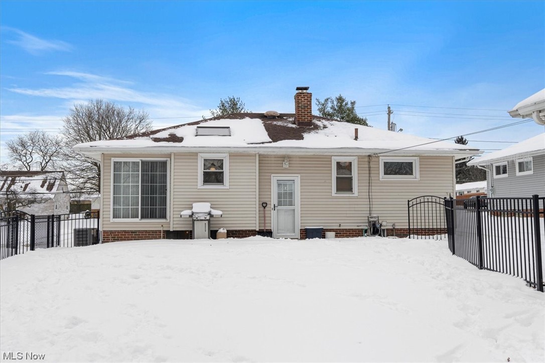 2818 Dentzler Road Parma, OH 44134 - Photo 28 of 42