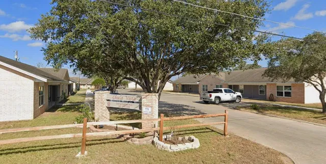 $622 | 201 Springfield Road, San Diego, TX 78384