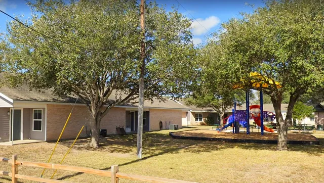 $622 | 201 Springfield Road, San Diego, TX 78384