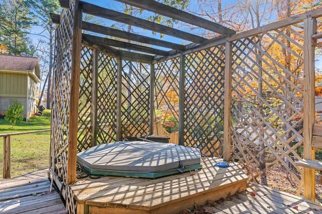 $369,500 | 1444 Tanglewood Drive West, Hideaway, TX 75771