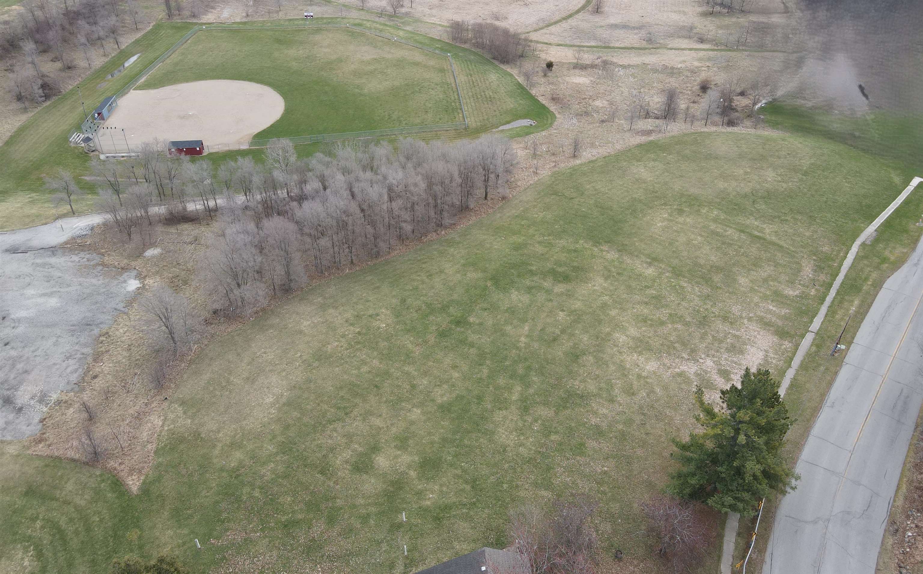 Redding Road Angola, IN 46703 - Photo 2 of 5
