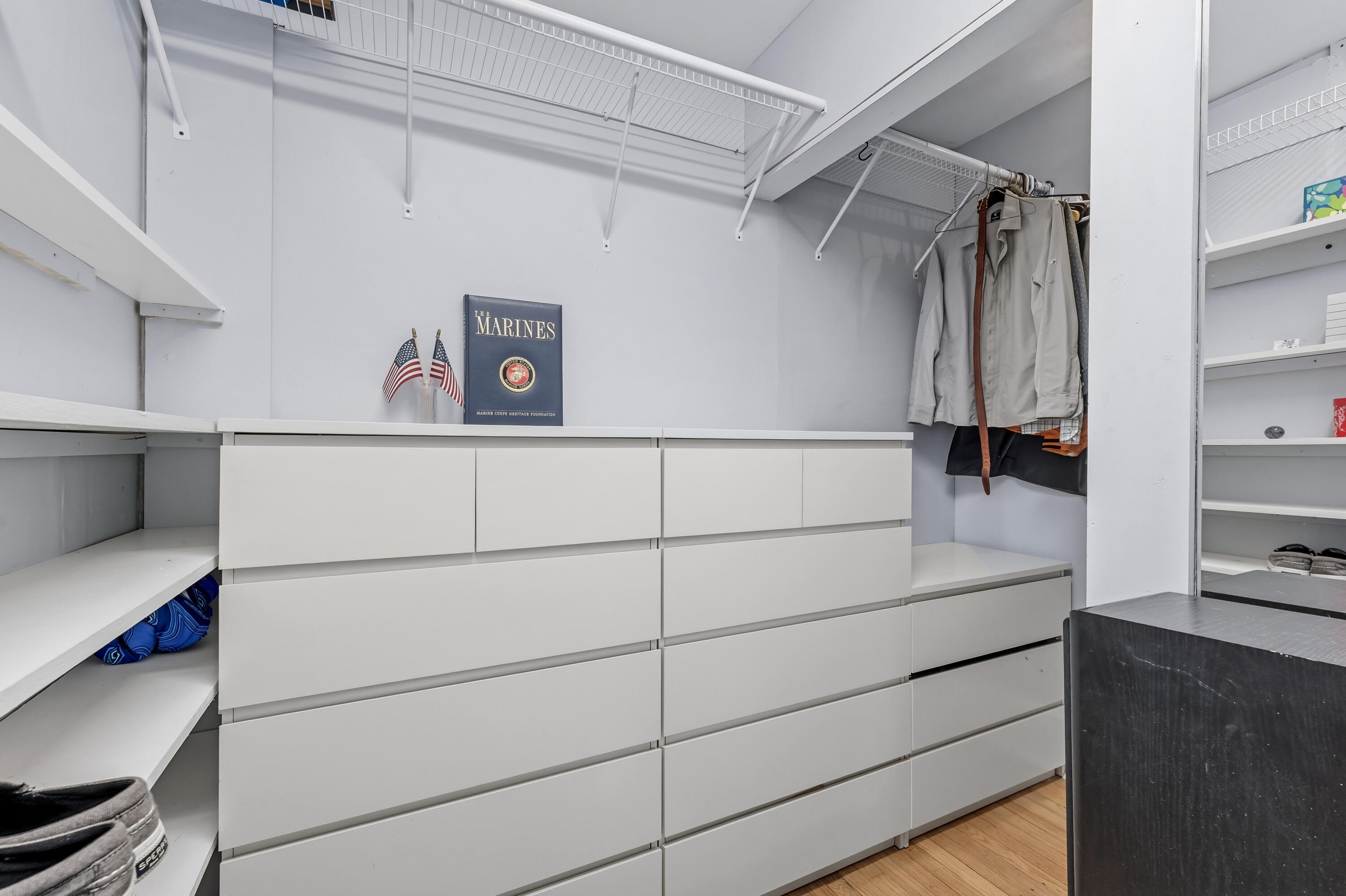 294 Congress Street Charleston, SC 29403 - Photo 22 of 51 Primary closet