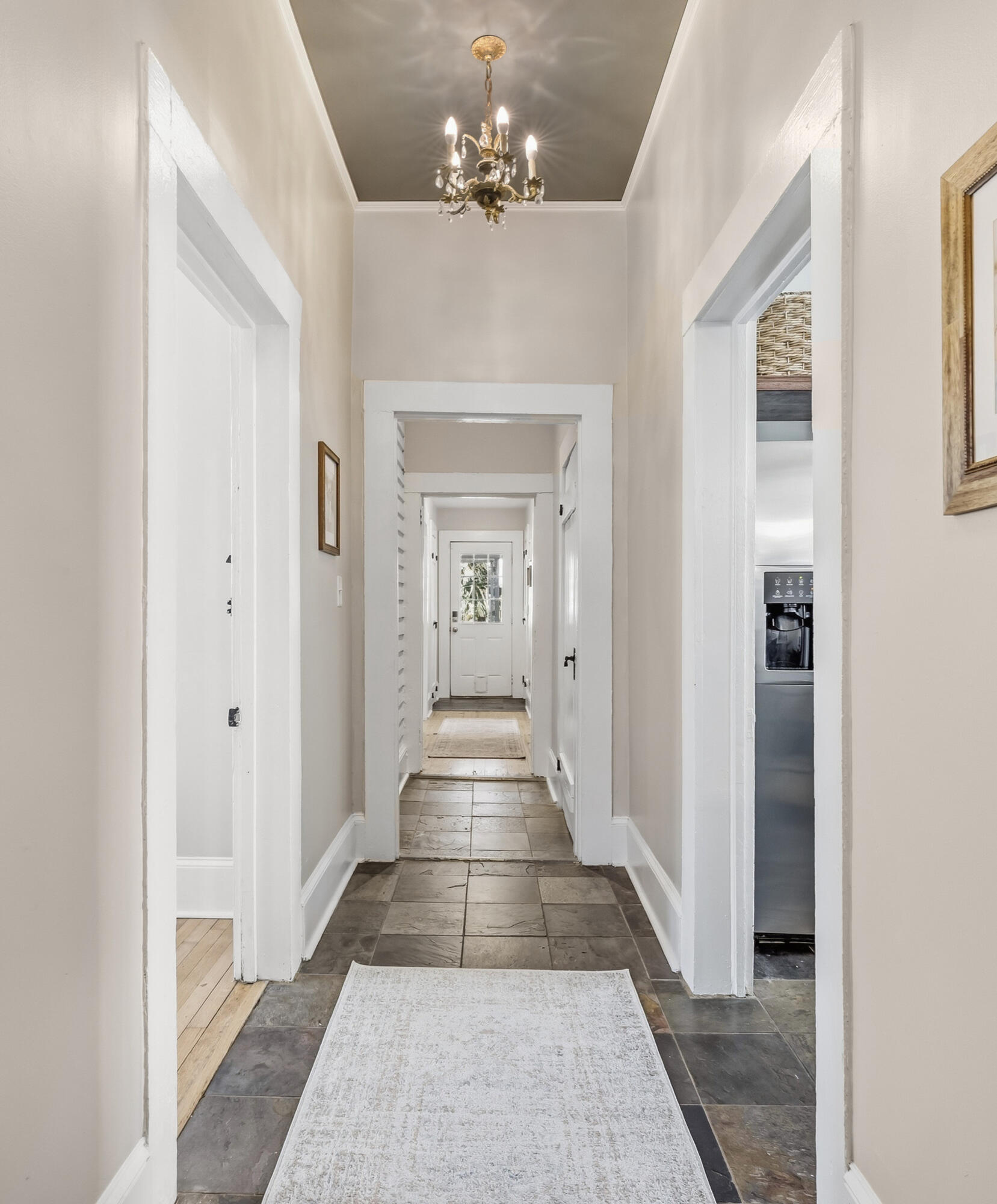 294 Congress Street Charleston, SC 29403 - Photo 24 of 51 Hallway