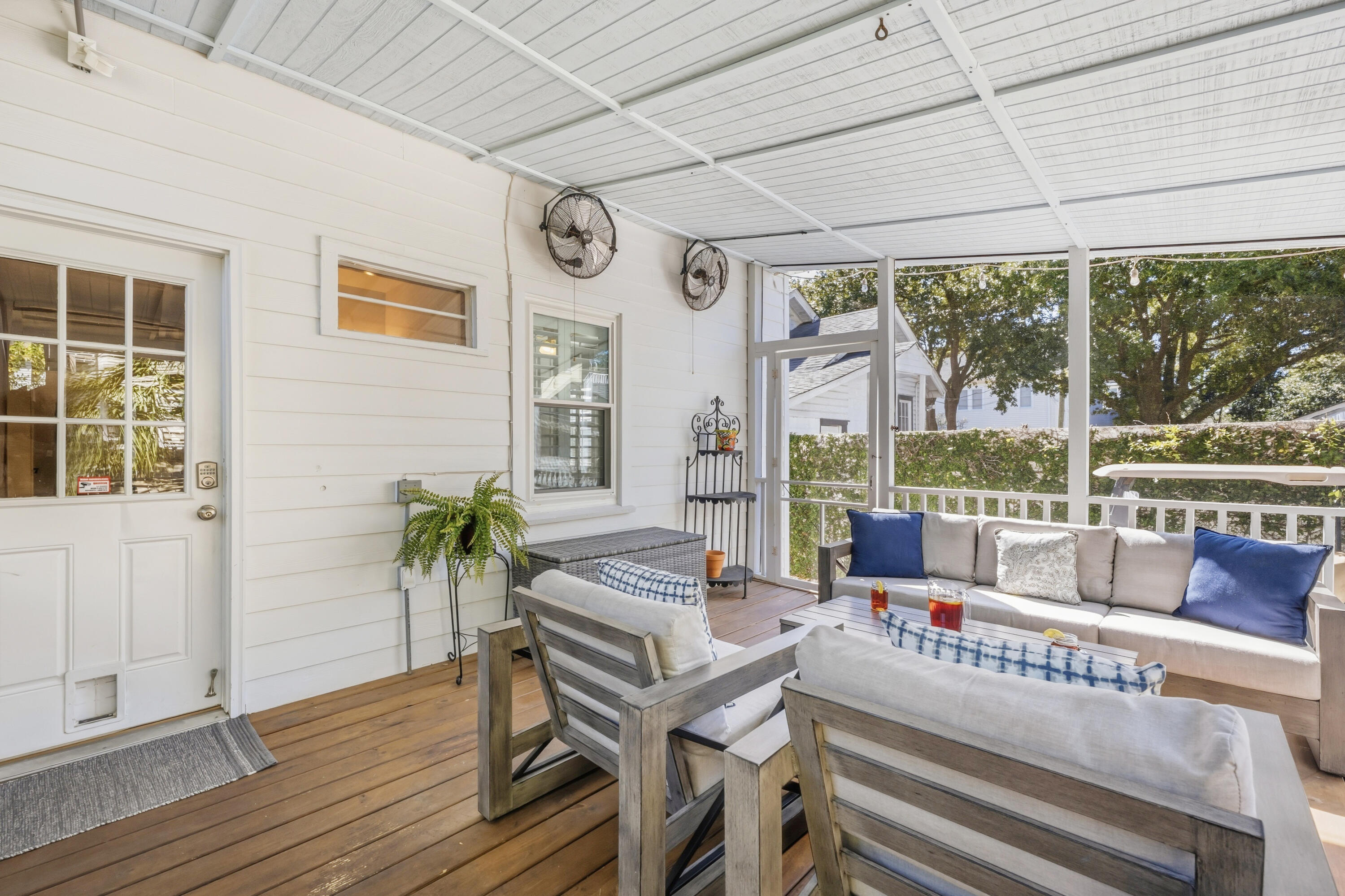 294 Congress Street Charleston, SC 29403 - Photo 35 of 51 Back porch