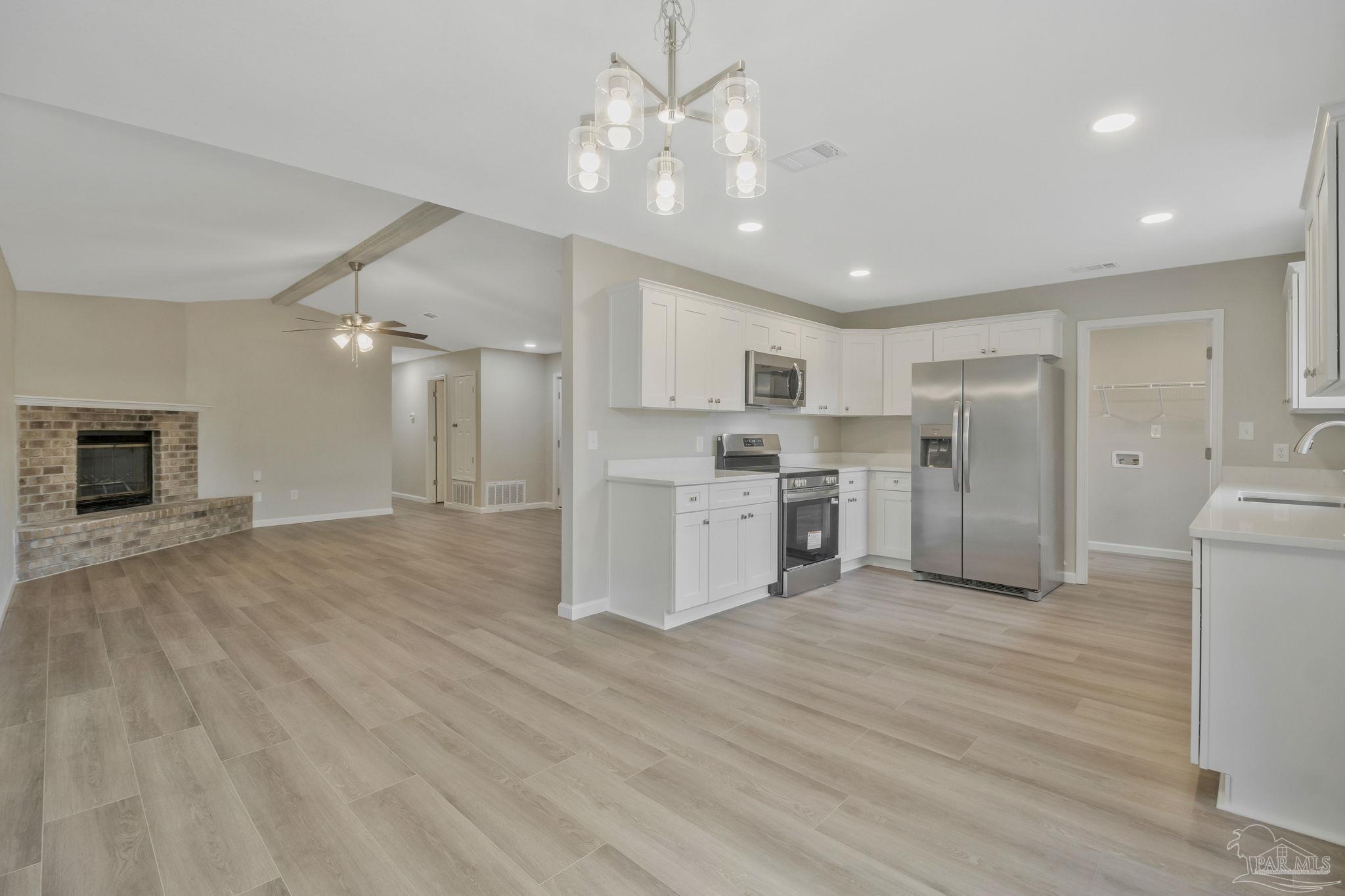 868 Valley Ridge Circle Pensacola, FL 32514 - Photo 9 of 47