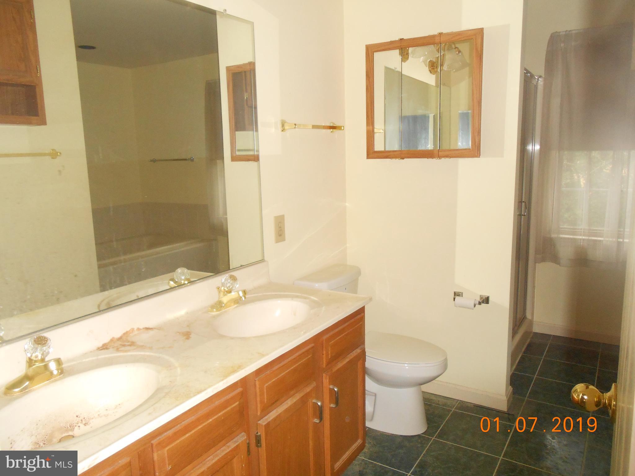6207 Groveland Road Linthicum, MD 21090 - Photo 14 of 21 MASTER BATH DOUBLE SINKS