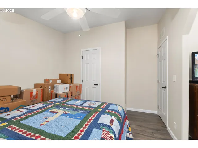 a bathroom with a sink vanity and a mirror