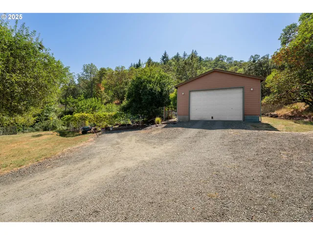 a view of outdoor space with city view