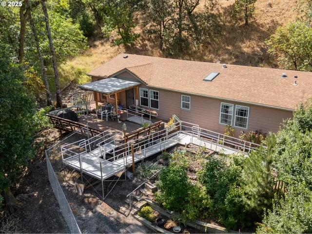 an aerial view of a yard