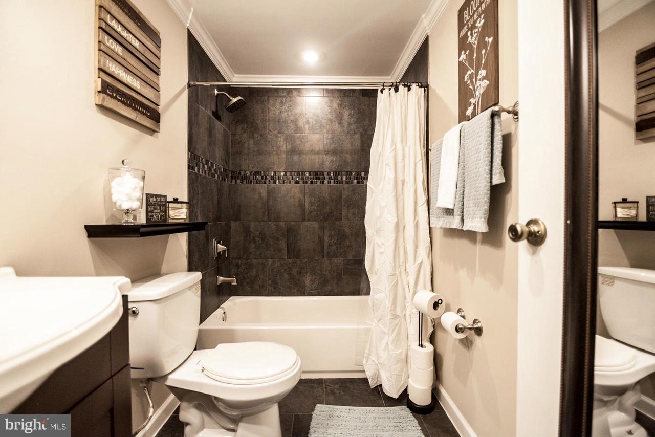 2414 Ridgely Street Baltimore, MD 21230 - Photo 19 of 29 Bath