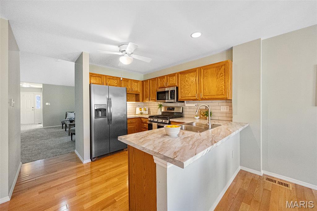 5014 Nicholas Ridge Drive St. Louis, MO 63129 - Photo 4 of 36 Gallery Image 4