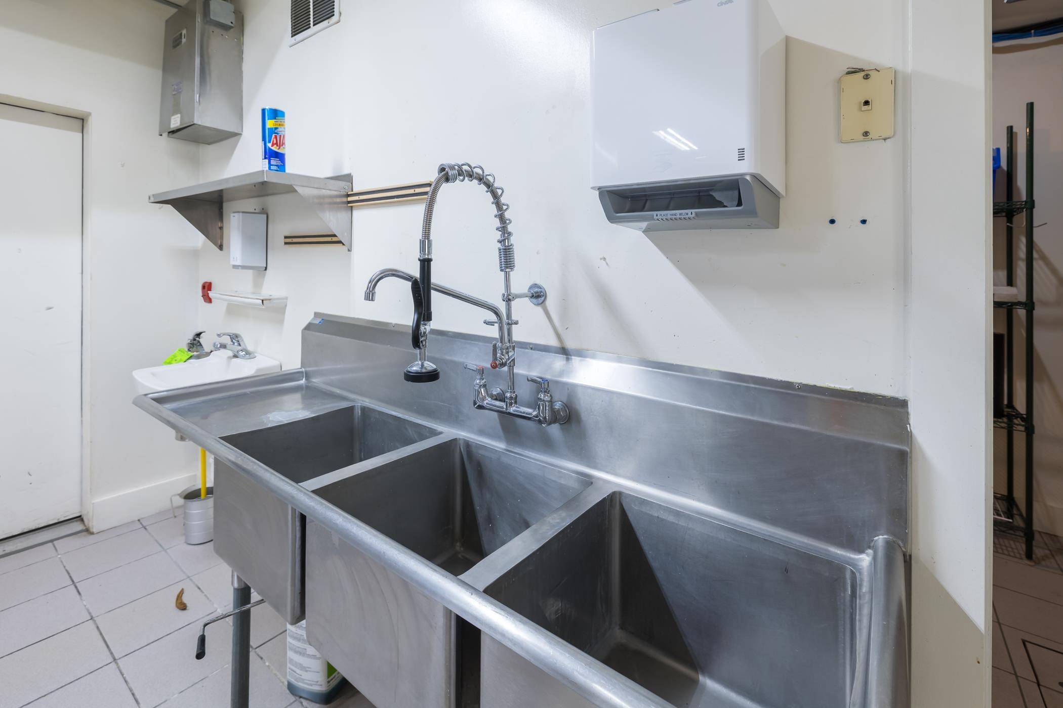 317 College Avenue Cheney, WA 99004 - Photo 13 of 43