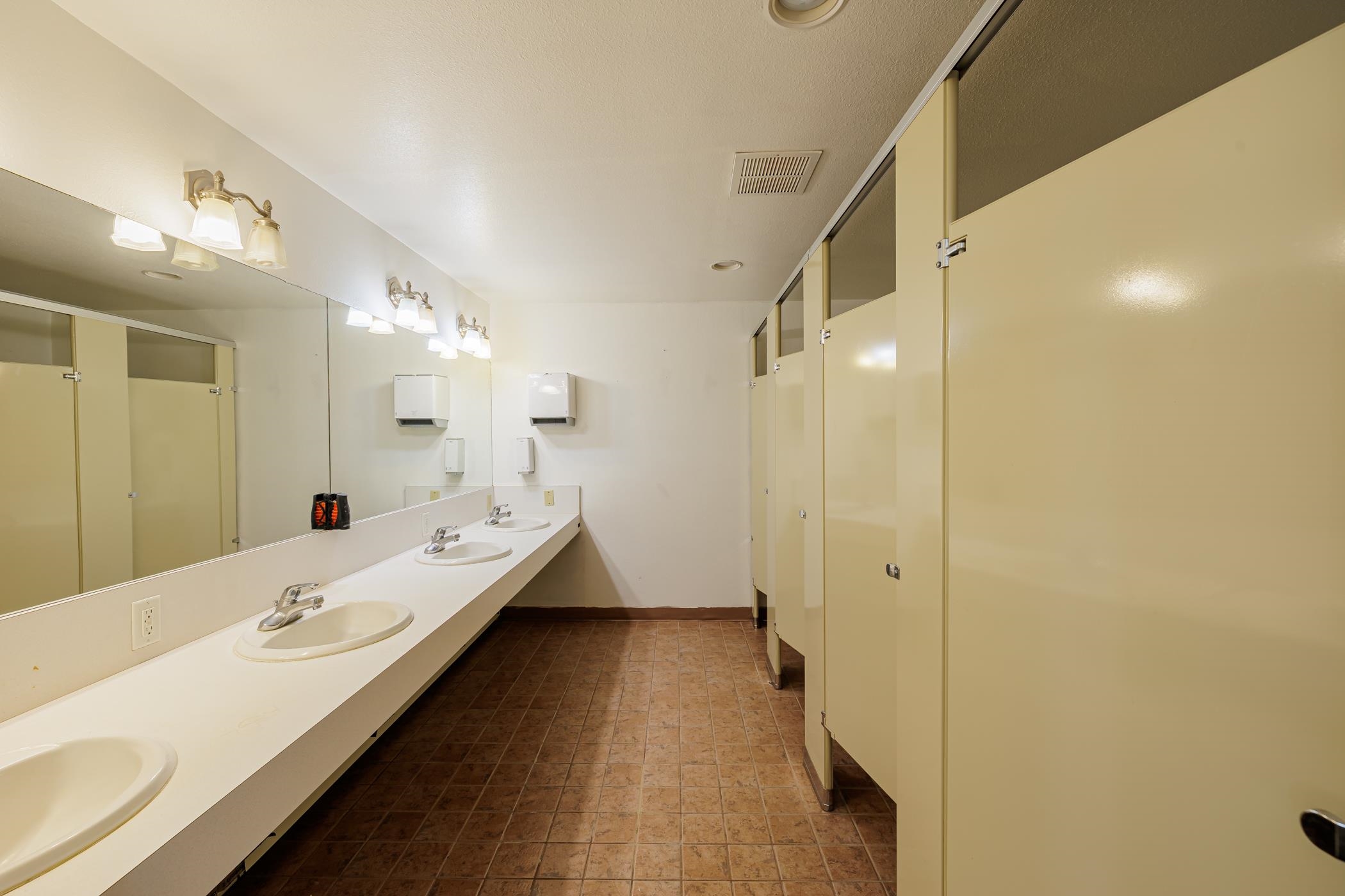 317 College Avenue Cheney, WA 99004 - Photo 33 of 43