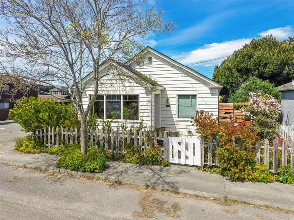 $365,000 | 1301 7th Street, Eureka, CA 95501