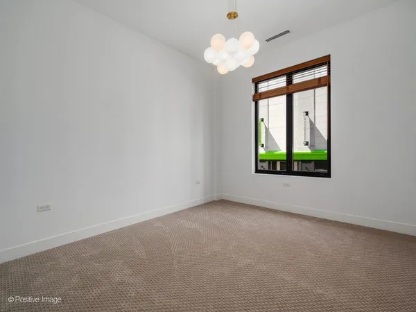 $1,750,000 | 305 South Racine Avenue, Unit 2A, Chicago, IL 60607