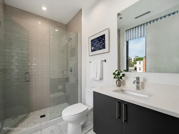 $1,750,000 | 305 South Racine Avenue, Unit 2A, Chicago, IL 60607