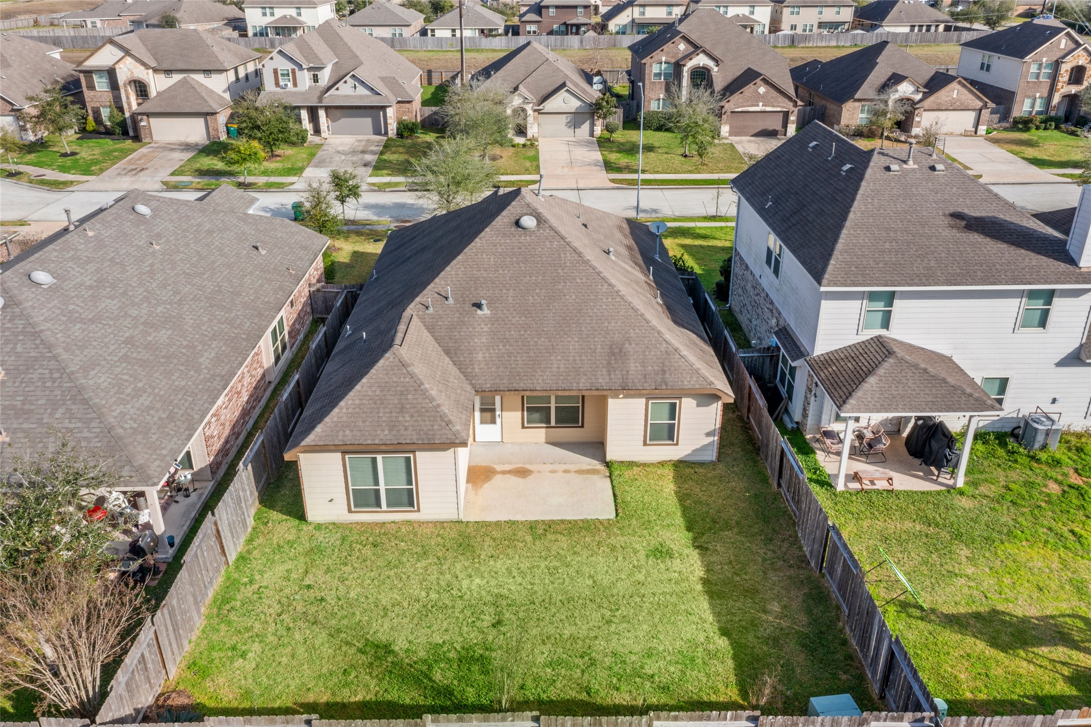 521 Waterside Ridge Lane La Marque, TX 77568 - Photo 27 of 34