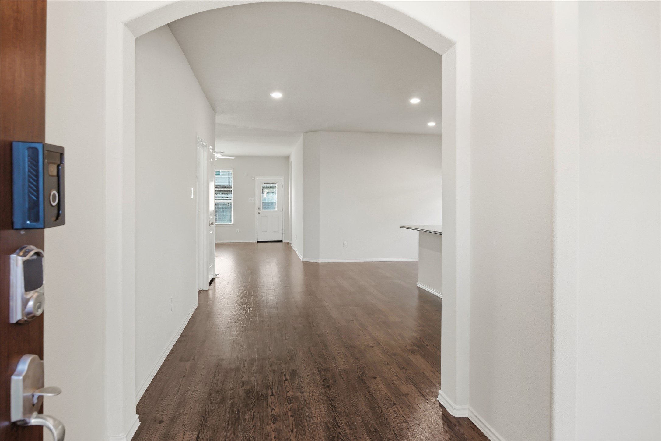 521 Waterside Ridge Lane La Marque, TX 77568 - Photo 3 of 34