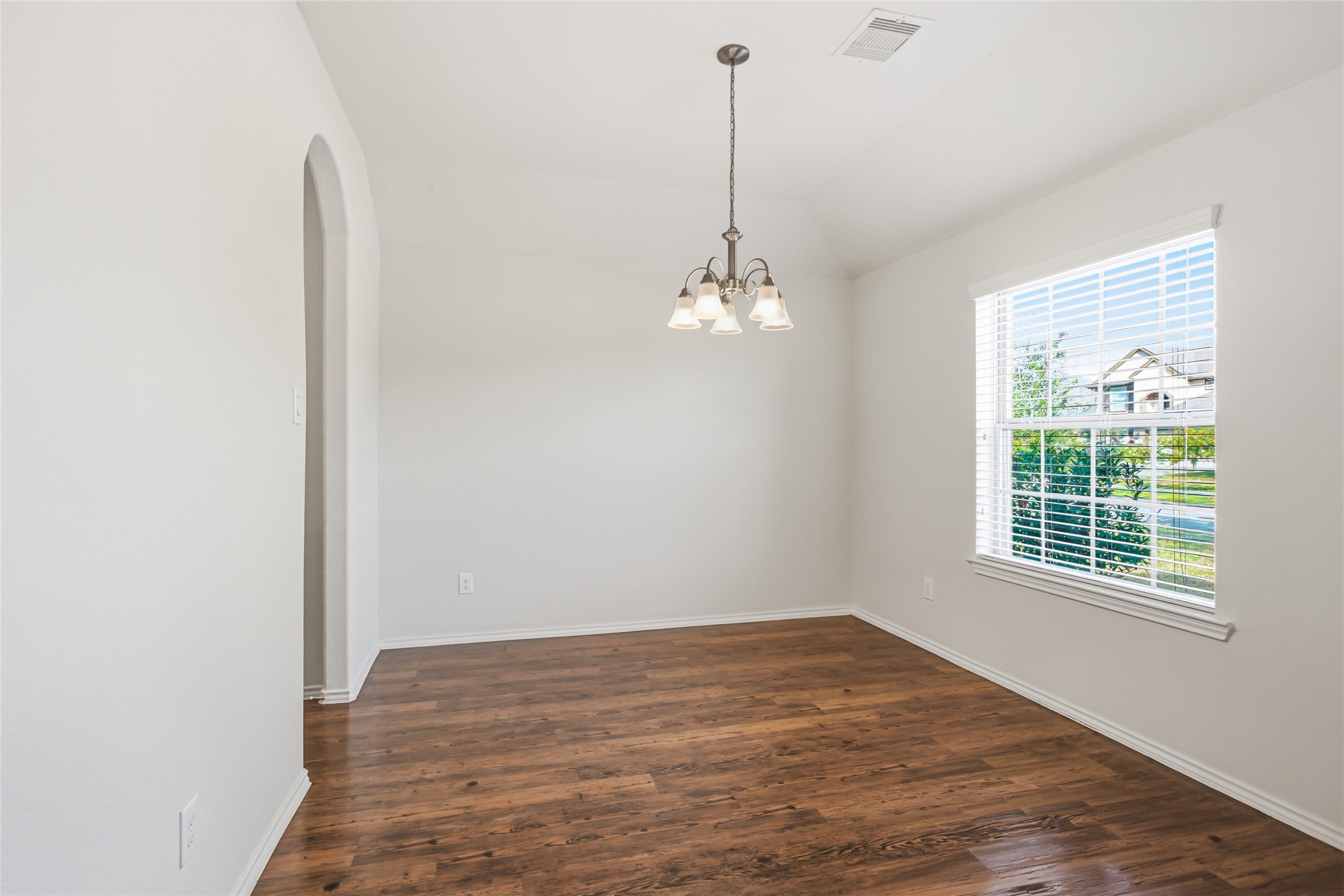 521 Waterside Ridge Lane La Marque, TX 77568 - Photo 10 of 34