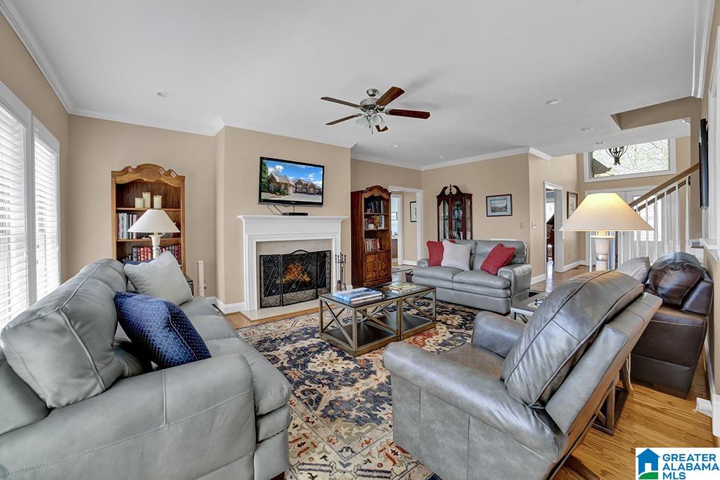 4247 Hillsedge Road Birmingham, AL 35210 - Photo 4 of 49