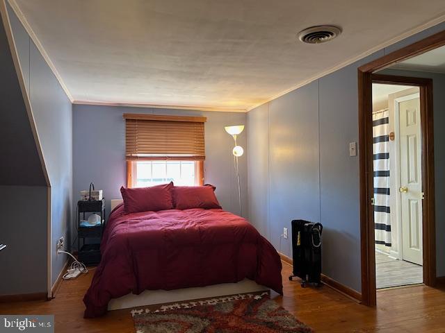 948 Easter Road Burlington, NJ 08016 - Photo 26 of 30 a bedroom with a bed and a window