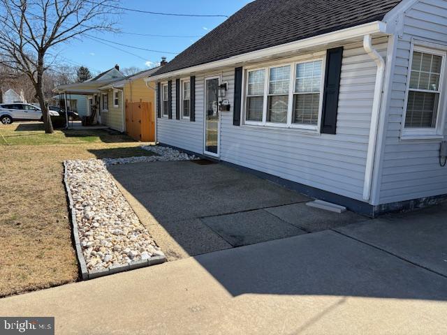 948 Easter Road Burlington, NJ 08016 - Photo 4 of 30 a view of a house with a yard